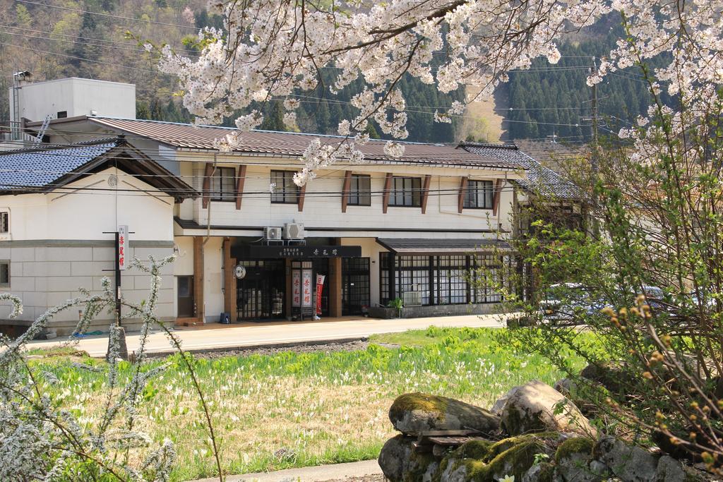 Gokayama Onsen Akaokan Nanto Экстерьер фото